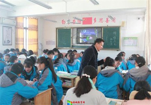 明镜高悬成语故事精彩3篇 白话文_语文作文_作文素材