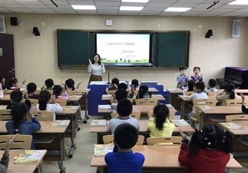 给女朋友讲又甜又撩的小故事优秀7篇 白话文_语文作文_作文体裁_日记