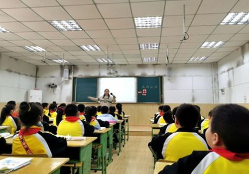 《枫桥夜泊》教案【优秀2篇】 白话文_教学教案_教案大全