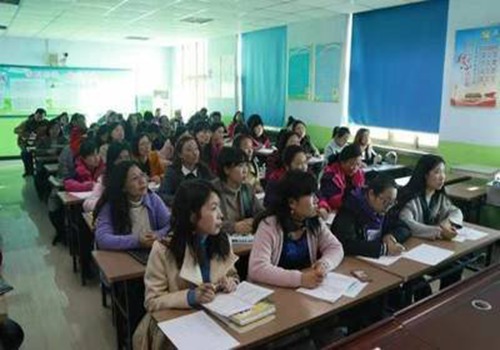 作文我的好朋友200字优秀28篇 白话文_语文作文_小学生作文_二年级作文