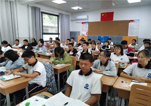 黄果树瀑布作文【优秀13篇】 白话文_语文作文_作文大全