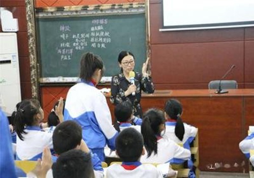 写学校运动会的作文优秀30篇 白话文_语