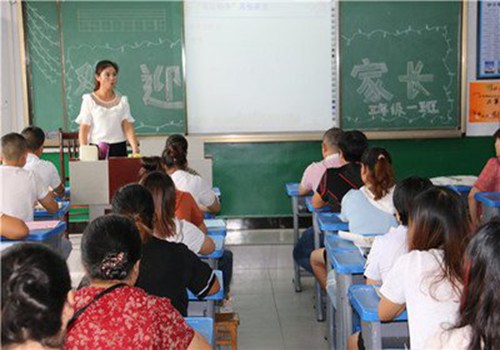 初中生开学第一课观后感【优秀11篇】 白