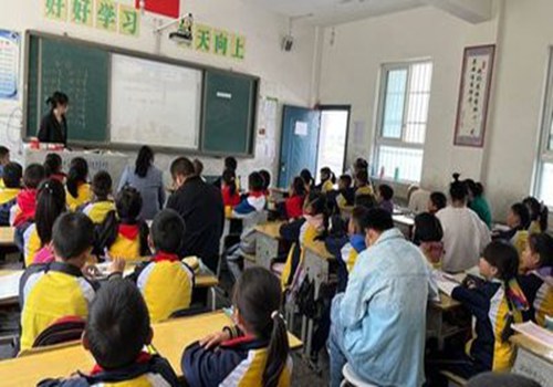 快乐的国庆节的作文300字优秀19篇 白话文_语文作文_节日作文_国庆节作文