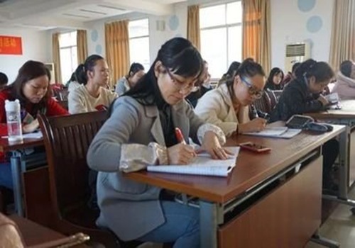 八年级的班主任工作总结【优秀22篇】 