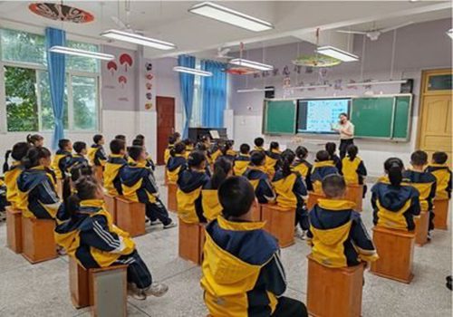 语文 - 《瀑布》优秀3篇 白话文_教学教案_初中教案_初三教案