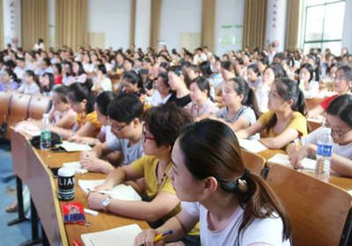 心理咨询师论文（最新23篇） 白话文_毕业论文_论文范文