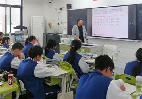 这天我回家晚了作文500字（优秀8篇） 白话文_语文作文_作文大全