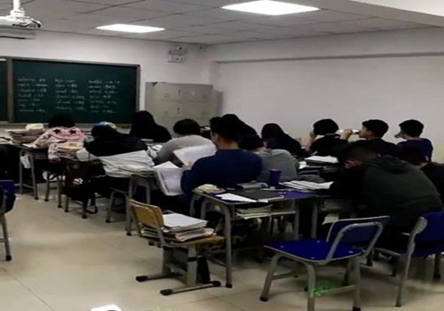 难忘的八个字教案优秀28篇 白话文_教学