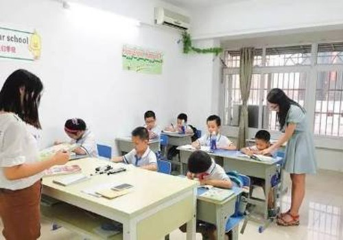 学校文明温馨提示语7篇 白话文_实用范文_提示语